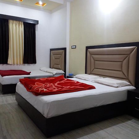 Hotel Vinayaka Nāthdwāra Zewnętrze zdjęcie