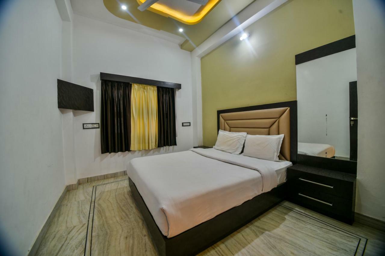 Hotel Vinayaka Nāthdwāra Zewnętrze zdjęcie