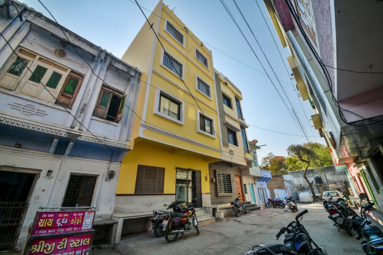 Hotel Vinayaka Nāthdwāra Zewnętrze zdjęcie